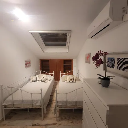 Apartment Penthouse Lumineux Avec Piscine *