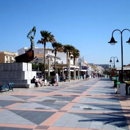 Penthouse Lumineux Avec Piscine * Torremolinos