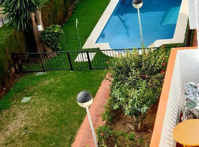 Penthouse Lumineux Avec Piscine Appartamento