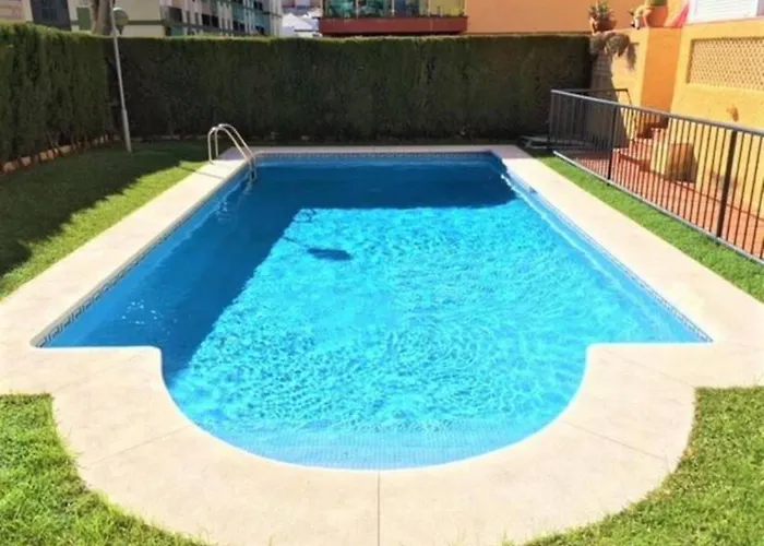 Penthouse Lumineux Avec Piscine Appartamento *