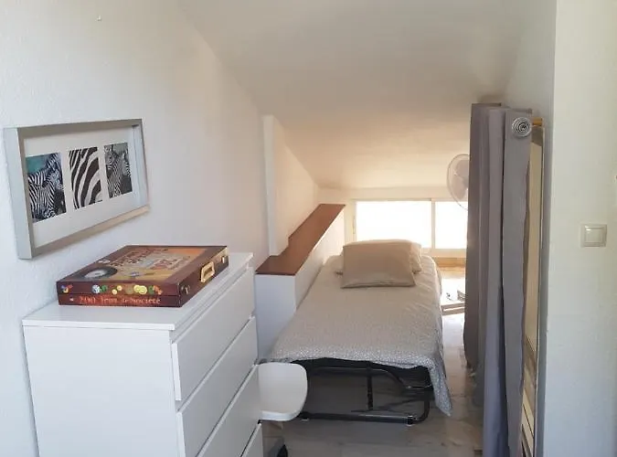 Penthouse Lumineux Avec Piscine Apartment *