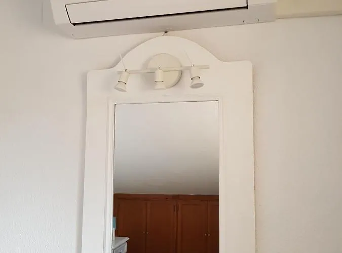 Penthouse Lumineux Avec Piscine Appartamento