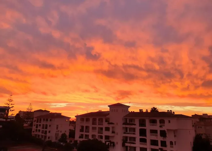 Penthouse Lumineux Avec Piscine Appartamento *