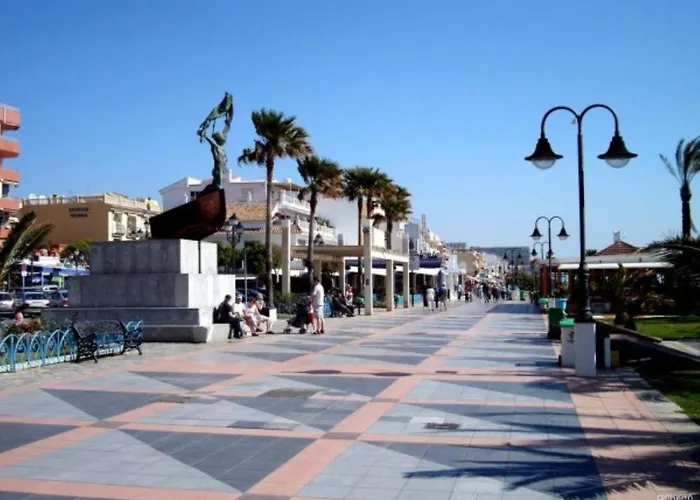 Penthouse Lumineux Avec Piscine * Torremolinos