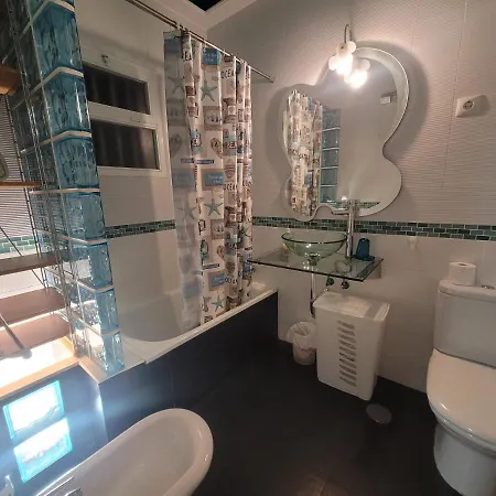 Penthouse Lumineux Avec Piscine شقة